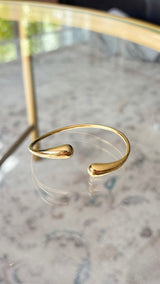 The Twist Sleek Bracelet