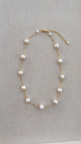Lola Pearl Necklace