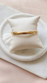 The Classic Gold Bangle Bracelet