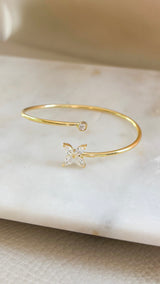 Bloom Twist Bangle Bracelet