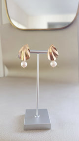 Serene Pearl Earrings