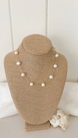 Lola Pearl  Necklace