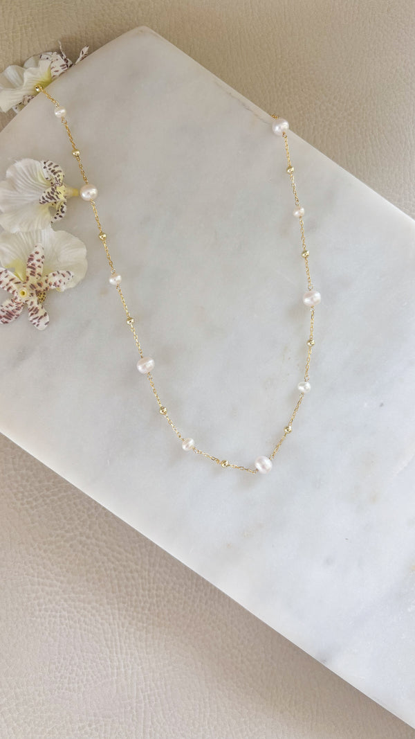 Pearl Drift Necklace