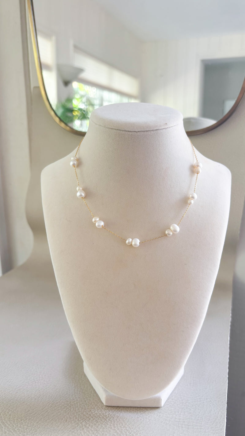 The Sora Pearl Necklace