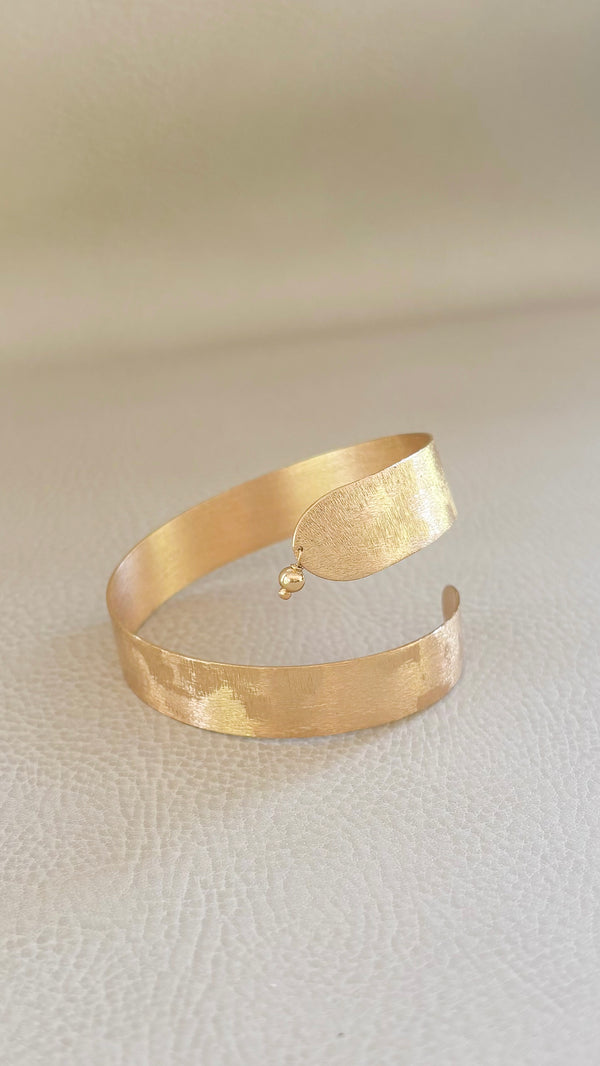 Golden Curve Bangle Bracelet