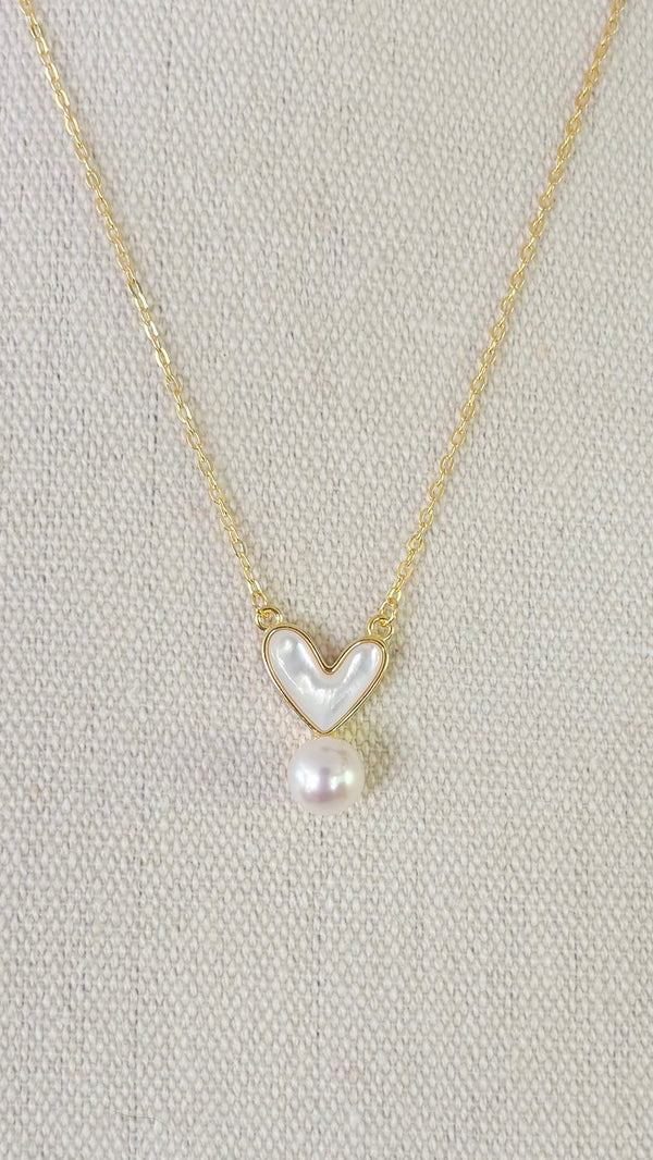 Emily Heart Pearl Necklace