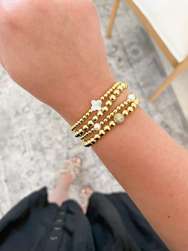 Scattered Pearl Gold Ball Bracelet